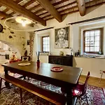 L'uzetienne- Large With Pond And Patio!