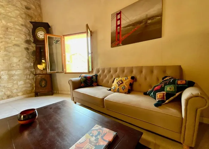 بيت للعطل L'uzetienne- Large With Pond And Patio!