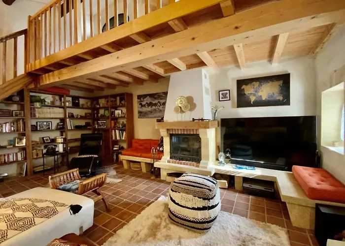 بيت للعطل L'uzetienne- Large With Pond And Patio! *