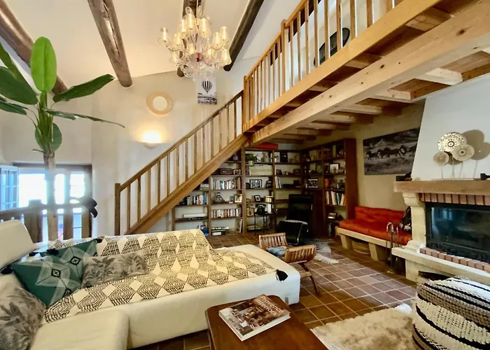 L'uzetienne- Large With Pond And Patio! بيت للعطل *